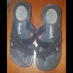 Sketchers sandals